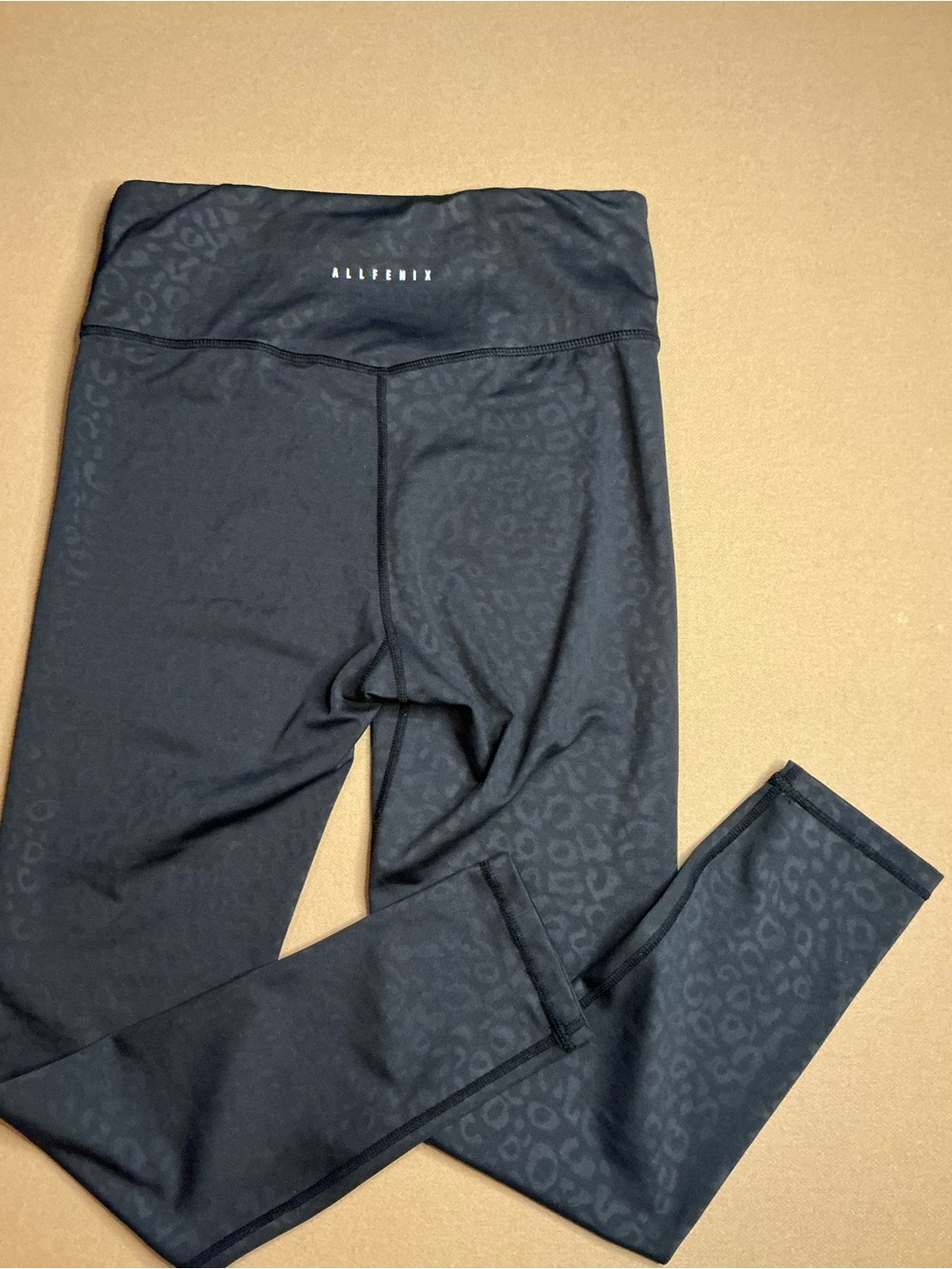 All Fenix liquid leopard black leggings M